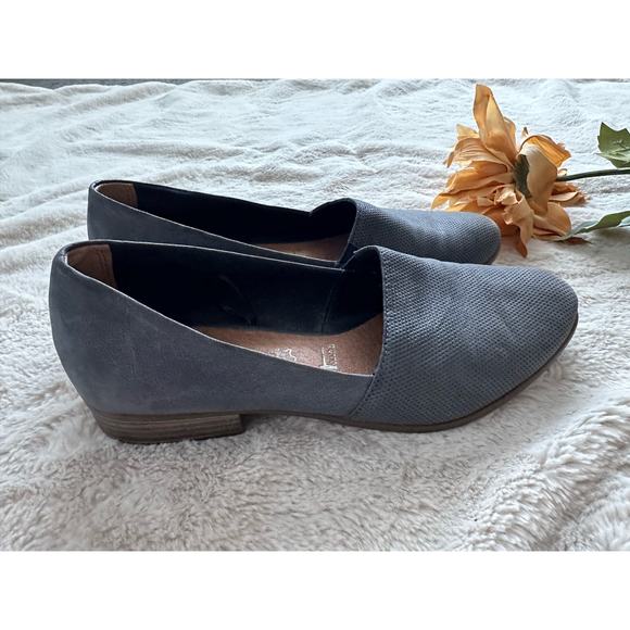 Tamaris Gray Flats Size 39 - Picture 1 of 7